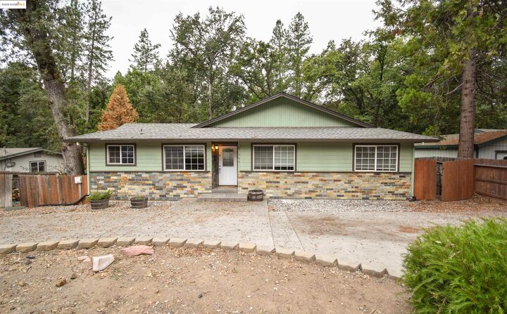 Property Photo:  21984 Crystal Falls Dr  CA 95370