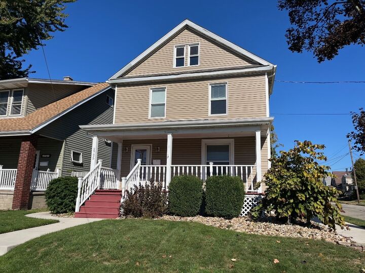 Property Photo: 2725 Elmwood Avenue PA 16508