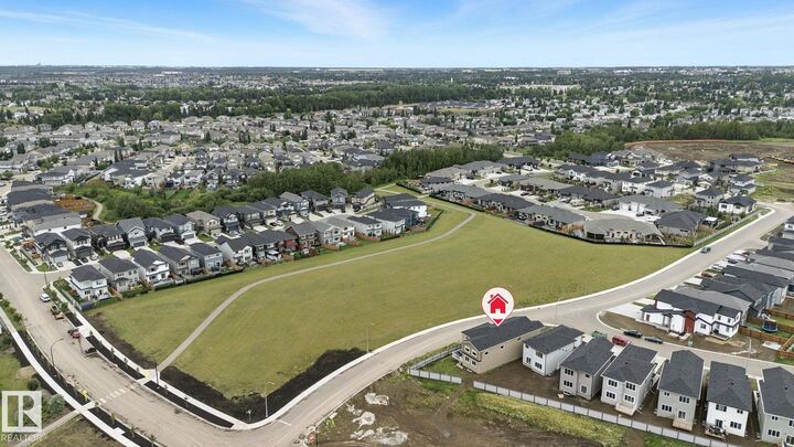 Property Photo:  73 Ashbury Crescent  AB T7X 3C6 