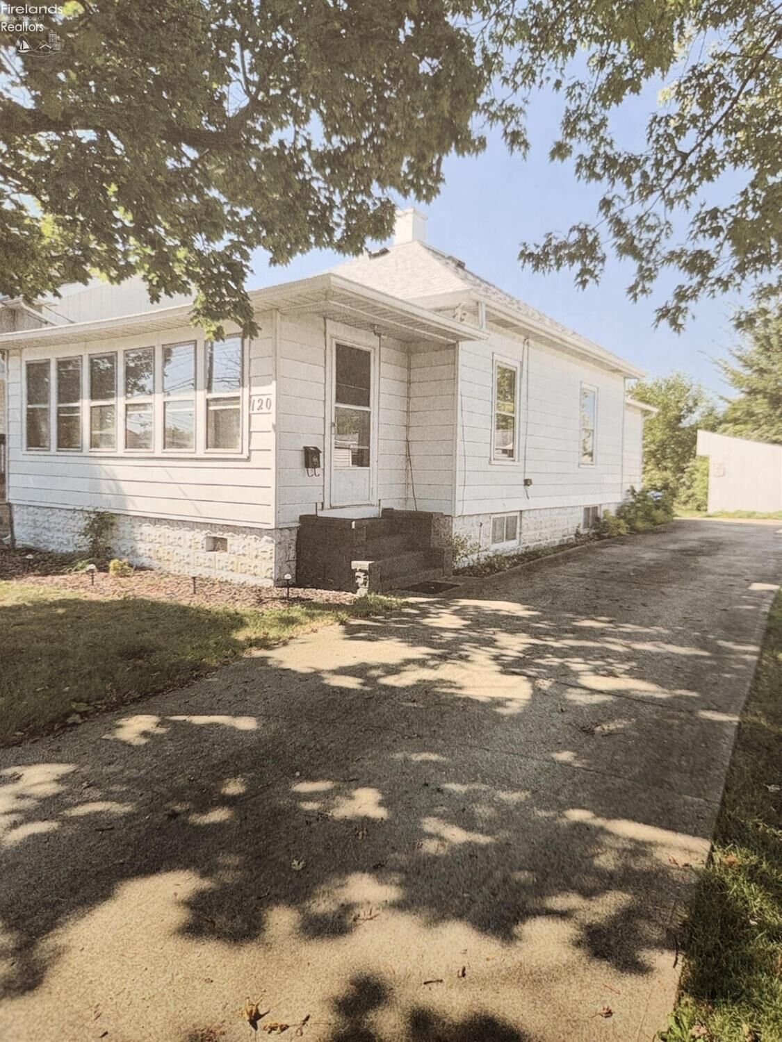 Property Photo:  120 Maple St  OH 43452 