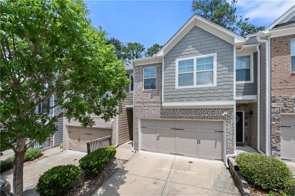 Property Photo:  1697 Paxton Drive SW  GA 30047