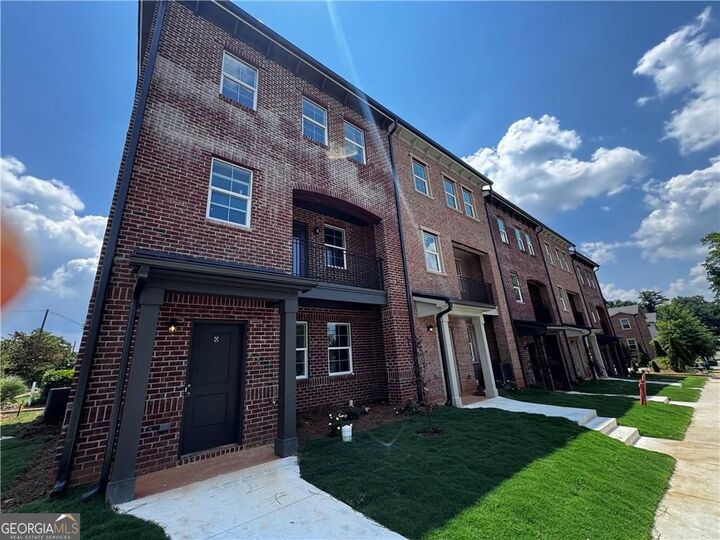 Property Photo: 1777 Temple Avenue P GA 30337