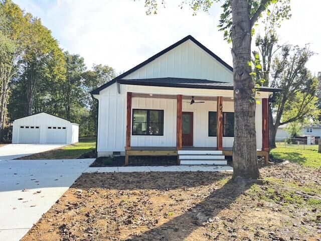Property Photo:  206 Pine Street  TN 37379 