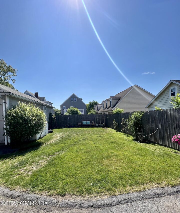 Property Photo: 225 Hamilton Avenue 3 CT 06830