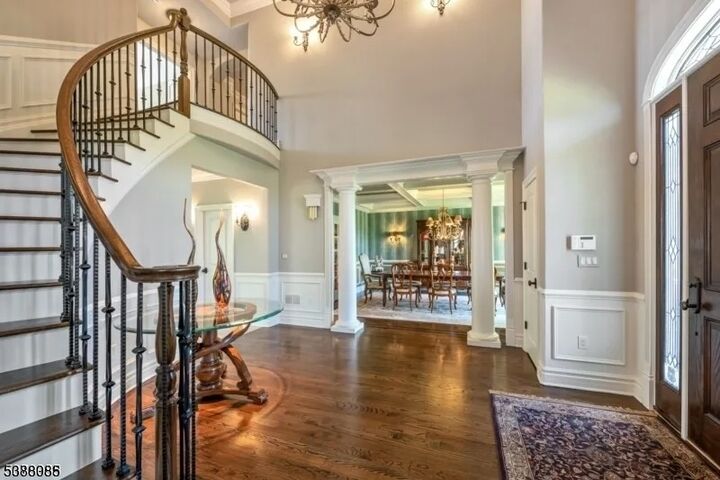 Property Photo:  20 Smithfield Rd  NJ 08833 