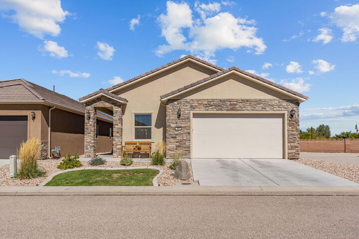 Property Photo:  2372 W Clubhouse Loop W  UT 84720 