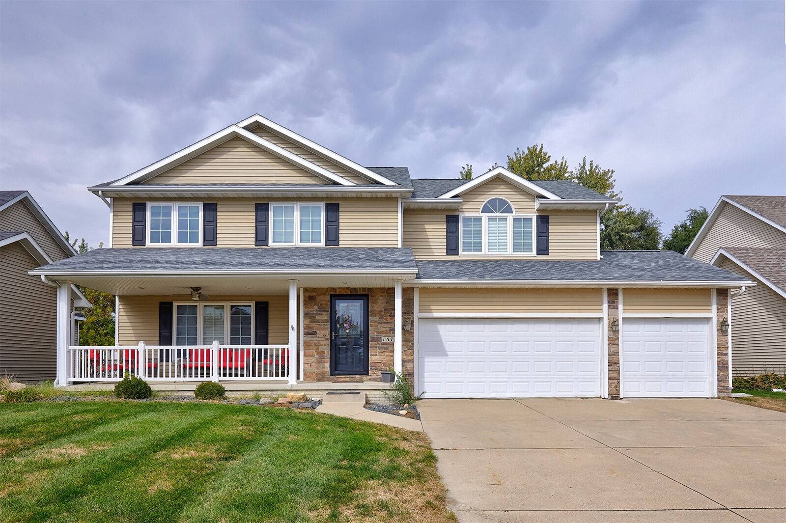 Property Photo:  15715 Tanglewood Drive  IA 50323 