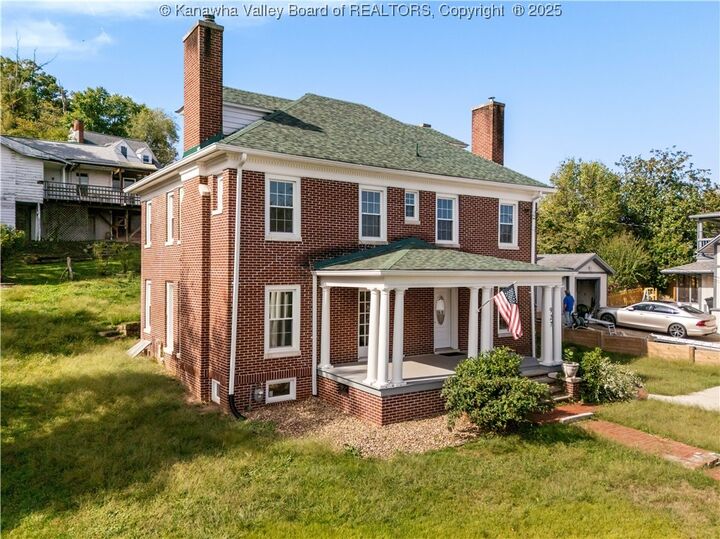 Property Photo:  927 Ridgemont Road  WV 25314 