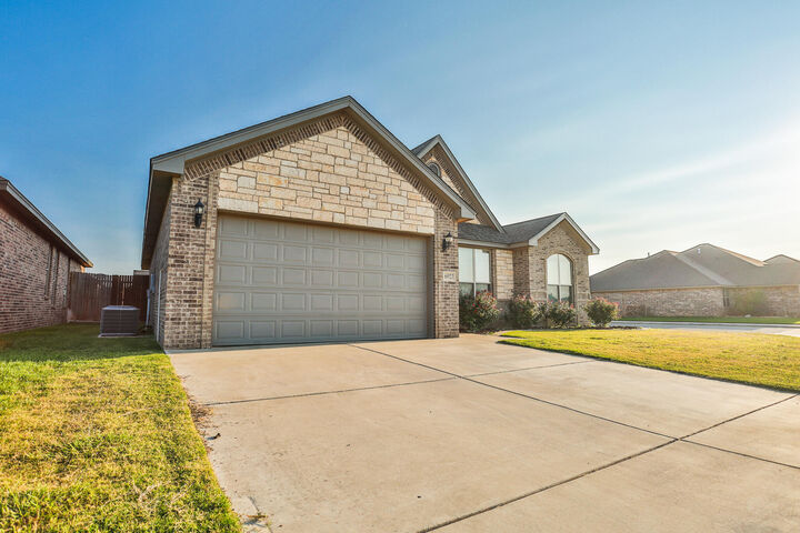 Property Photo: 6023 95th Street TX 79424