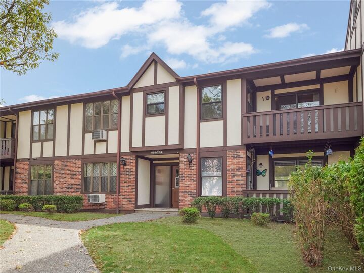 Property Photo:  704 Sierra Vista Lane  NY 10989 