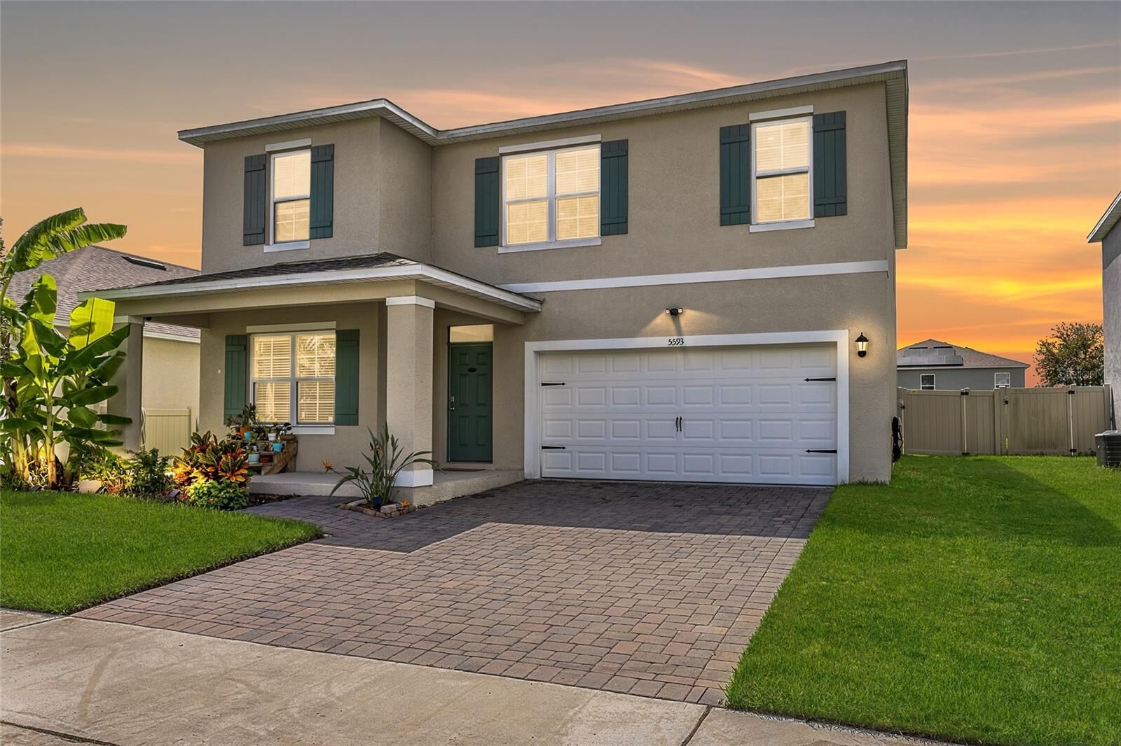 Property Photo: 5593 Galloping Drive FL 32712