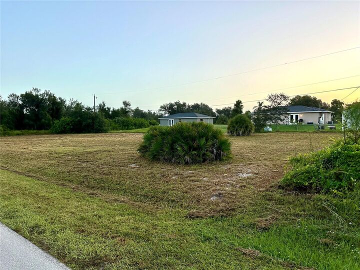 Property Photo:  314 Rio Vista Avenue  FL 33982 
