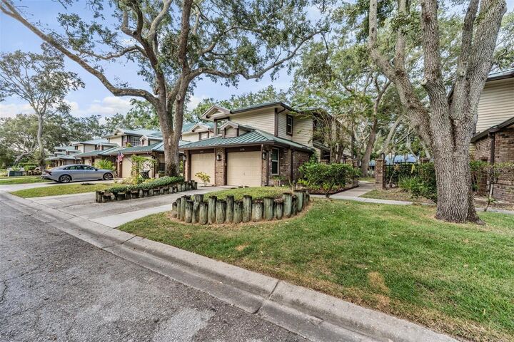 Property Photo:  2670 Sequoia Terrace  FL 34683 