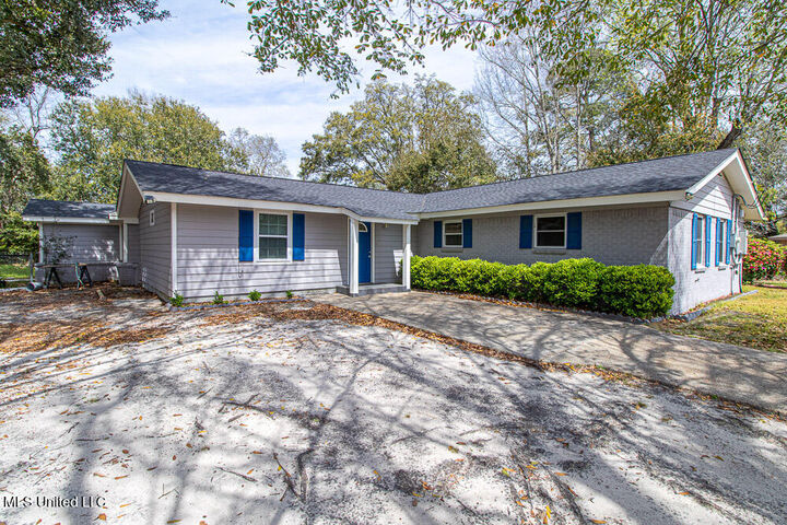 Property Photo: 349 Park Circle MS 39531