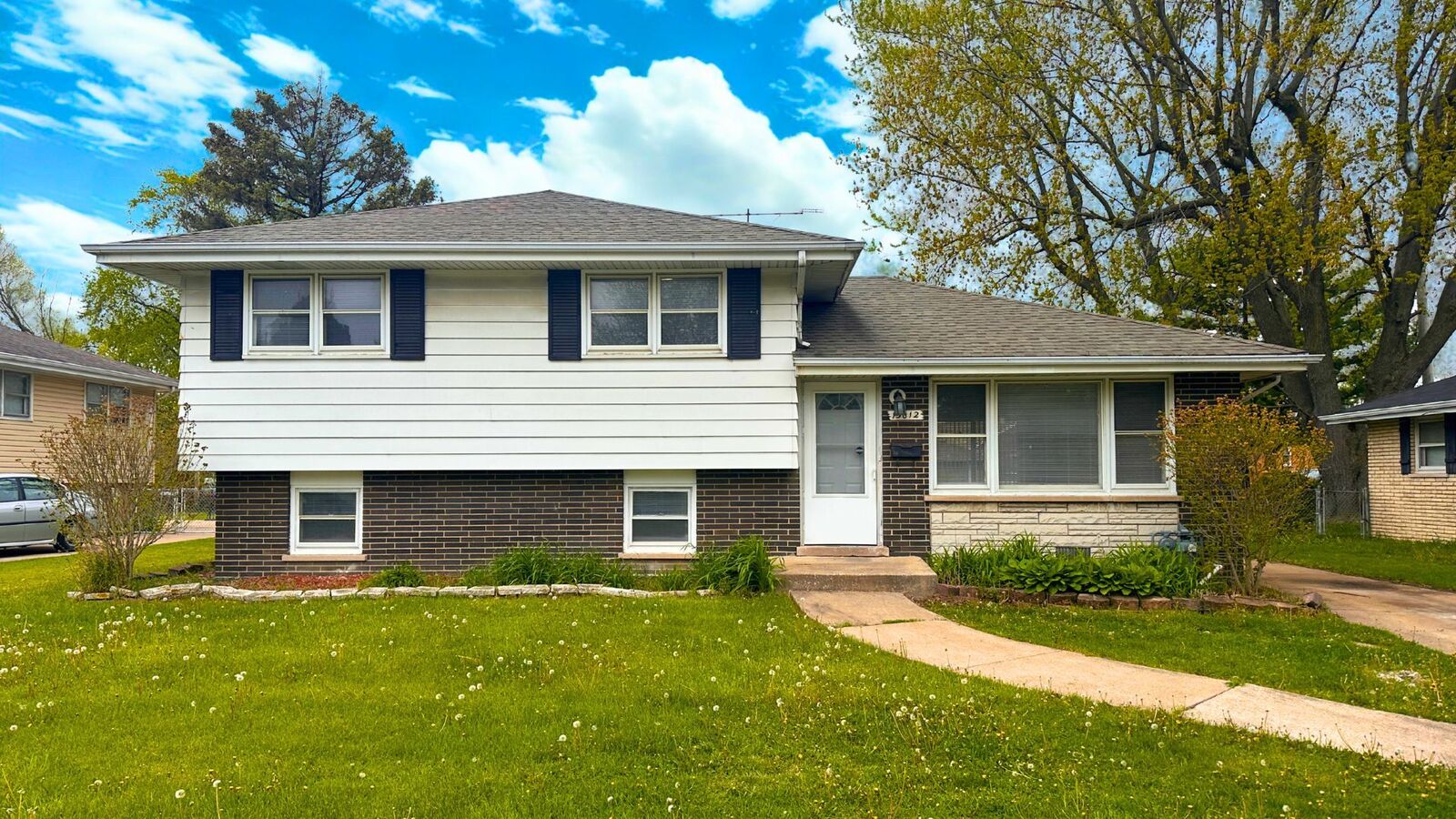 Property Photo: 15612 Langley Avenue IL 60473