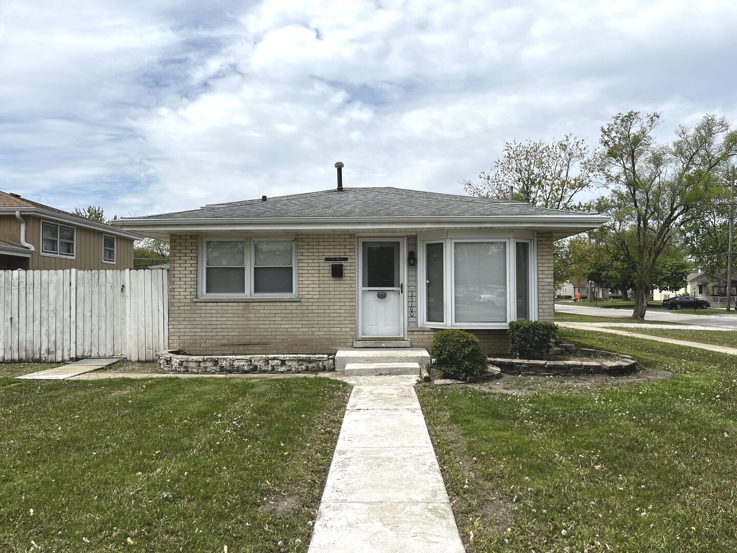 Property Photo: 15100 Avers Avenue IL 60445