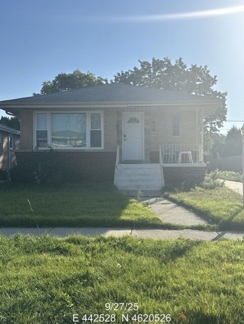 Property Photo: 8729 S Fairfield Avenue IL 60805