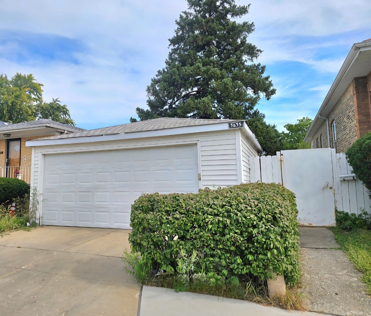 Property Photo: 5635 S California Avenue IL 60629
