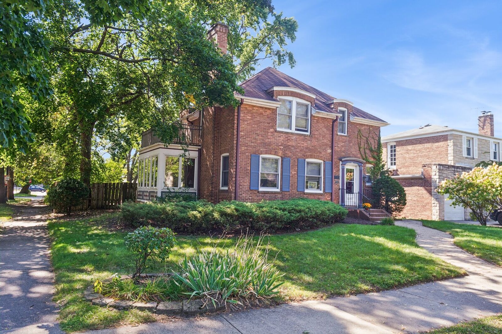 Property Photo:  1200 Dobson Street  IL 60202 