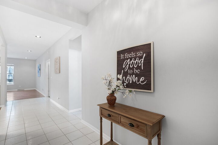 Property Photo:  3123 Appaloosa Way  IL 60030 