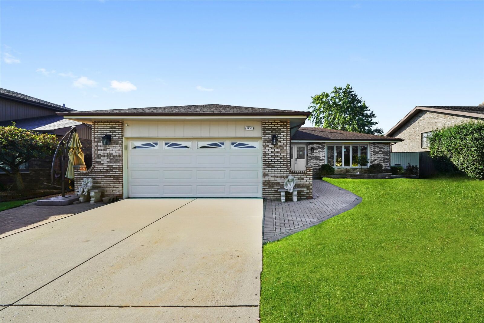 Property Photo:  6251 Bret Drive  IL 60452 