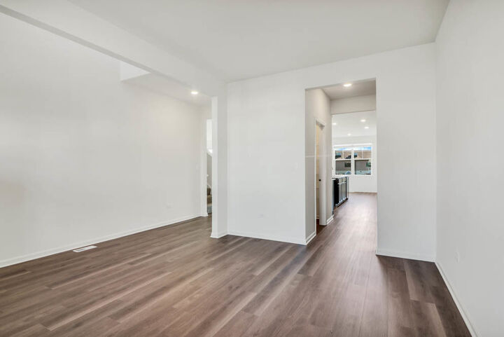Property Photo: 1282 Tiger Lily Drive IL 60103