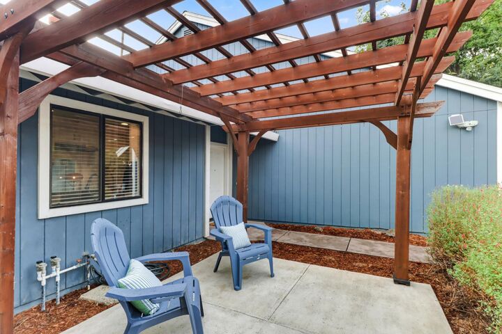 Property Photo:  708 Donovan Court  CA 95618 