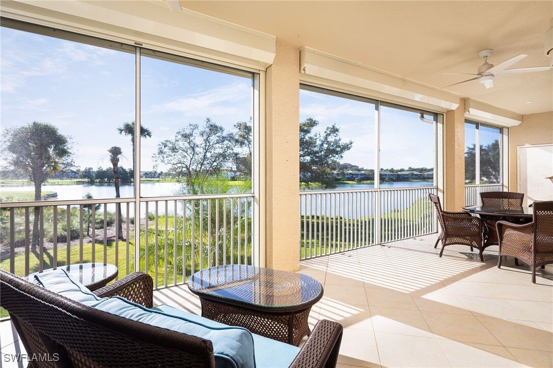 Property Photo:  673 Vintage Reserve Circle 11C  FL 34119 