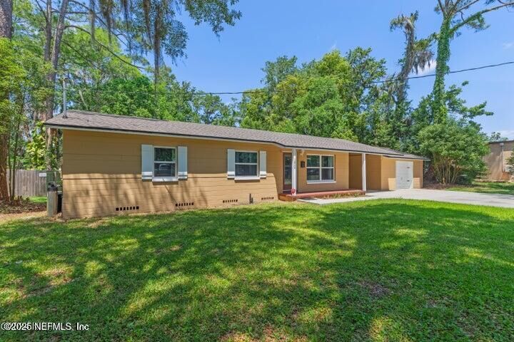 Property Photo:  1826 Ryar Road  FL 32216 