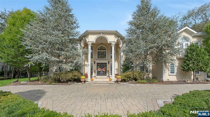 15 Blueberry Hill  Upper Saddle River NJ 07458 photo