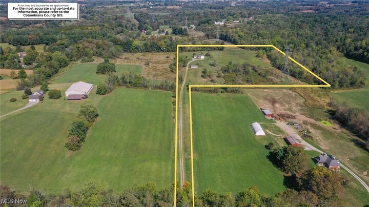 Property Photo:  39528 Churchill Road  OH 44432 