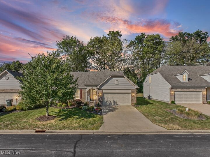 Property Photo: 1096 Cookhill Circle OH 44312