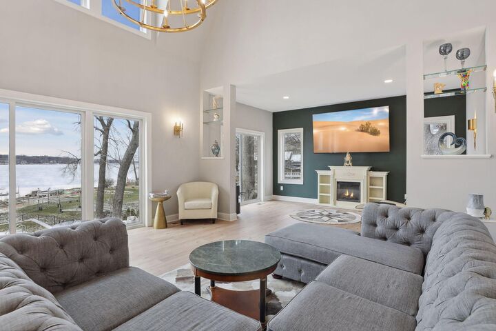 Property Photo:  441 Park Avenue  MN 55115 