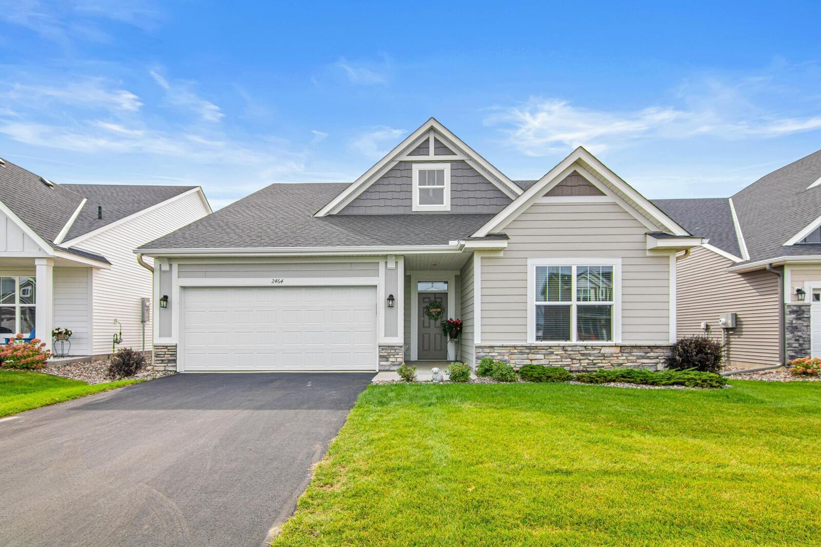 Property Photo:  2464 Jacamar Avenue NE  MN 55376 
