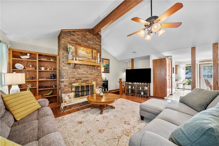 Property Photo:  1321 Quail Run Circle  AR 72712 