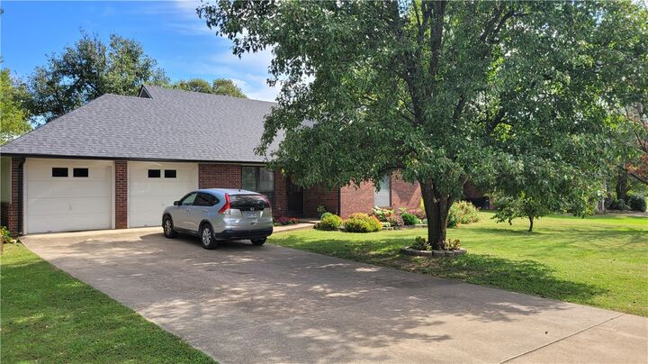 Property Photo:  22642 Oakview Road  AR 72761 