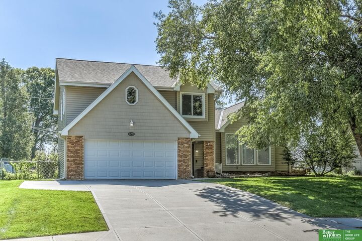 16723 Poppleton Avenue  Omaha NE 68130 photo