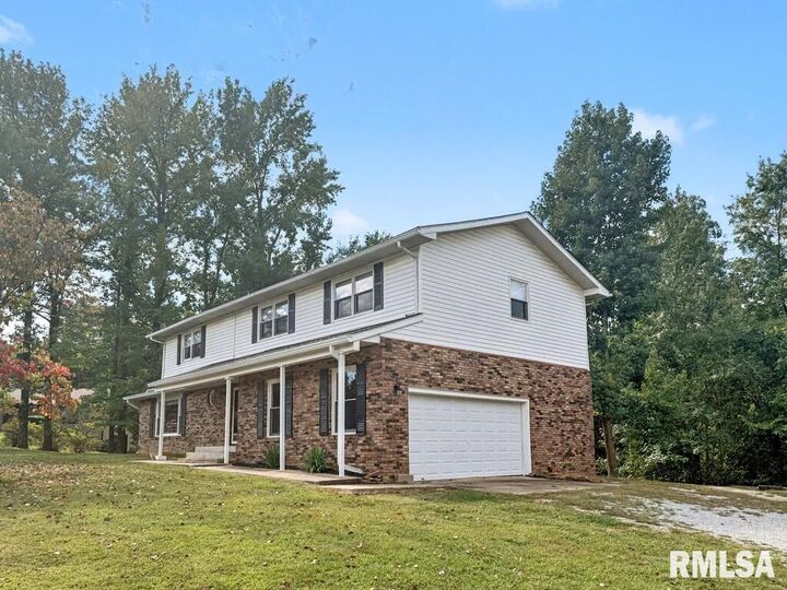 39 Butternut Hill Drive  Carbondale IL 52903 photo
