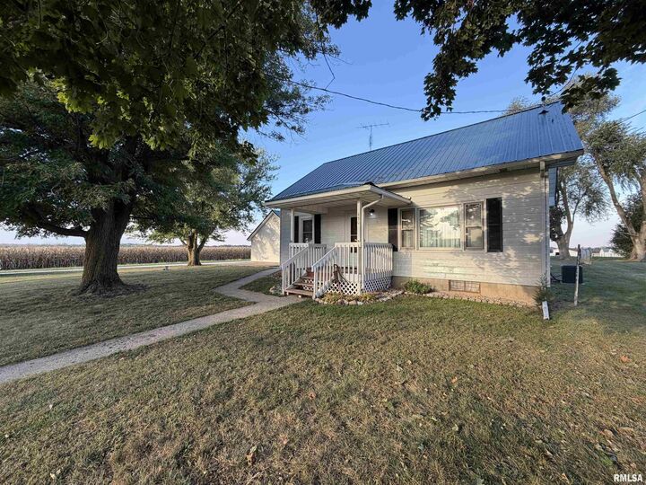 Property Photo: 480 3rd Street IL 61572