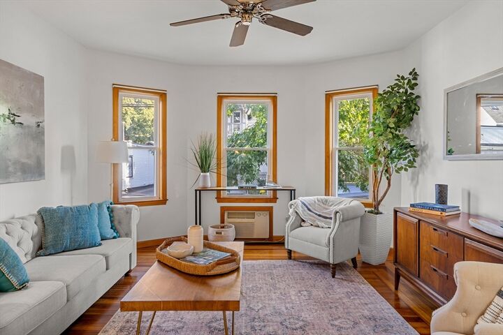 Property Photo:  275 Walden St 4  MA 02138 