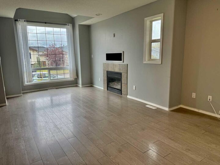 Property Photo:  352 Boutin Avenue  AB T7V 1T4 