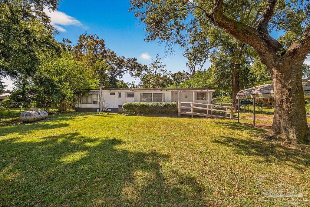 Property Photo:  3997 W Hernandez St  FL 32505 