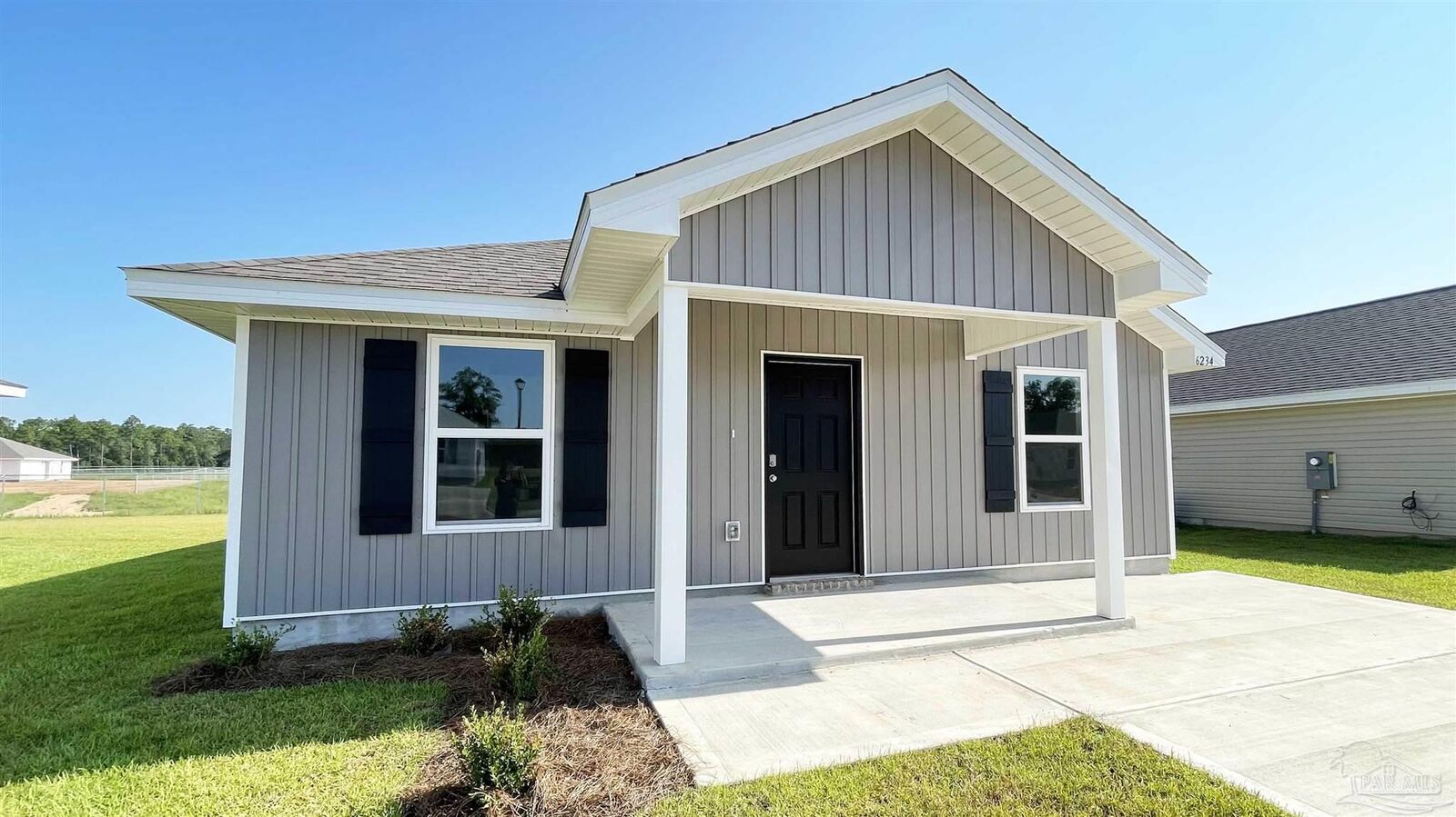 Property Photo:  6449 Firefly Dr  FL 32583 