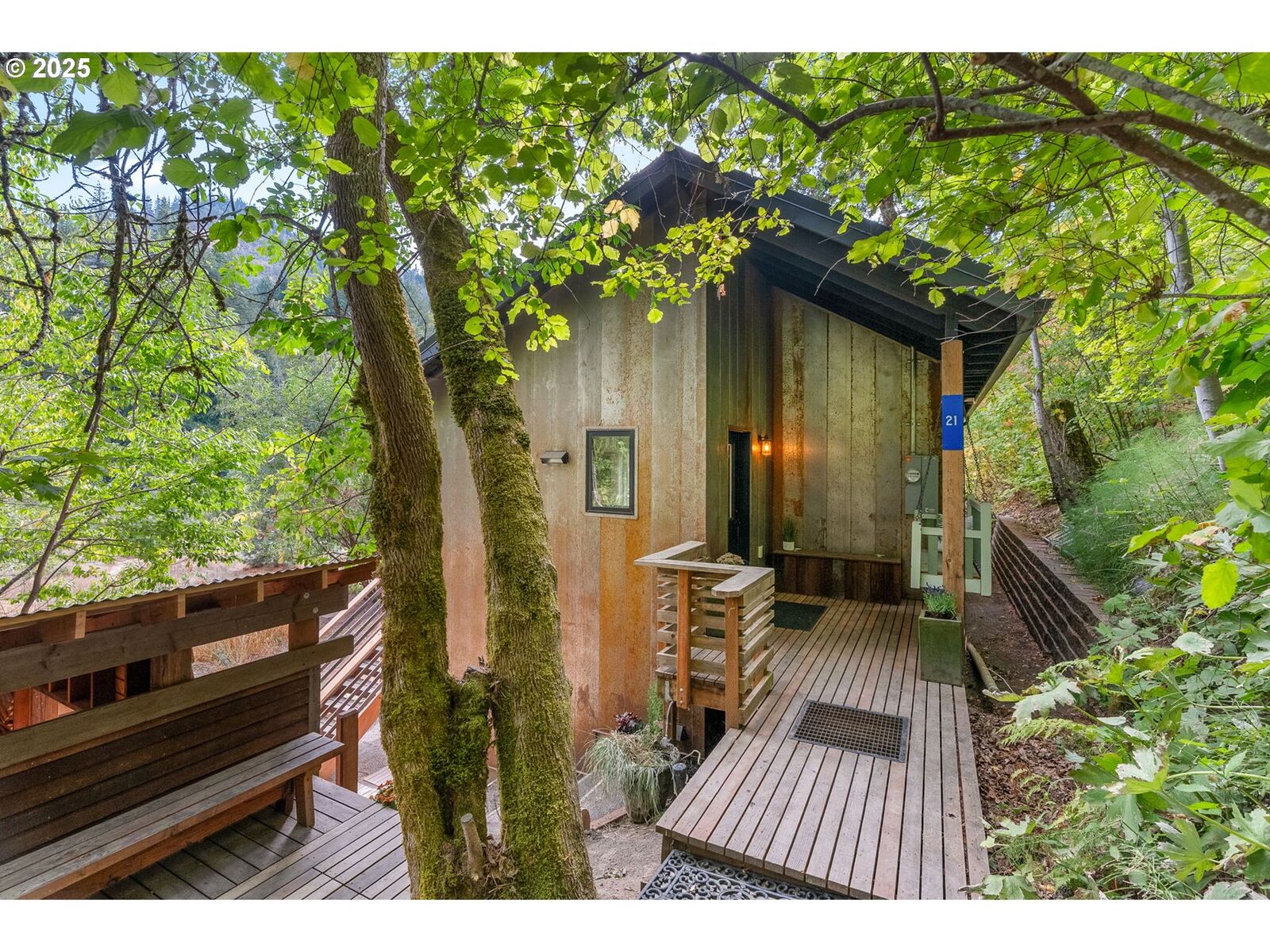 Property Photo:  183 Condit Dr  WA 98672 