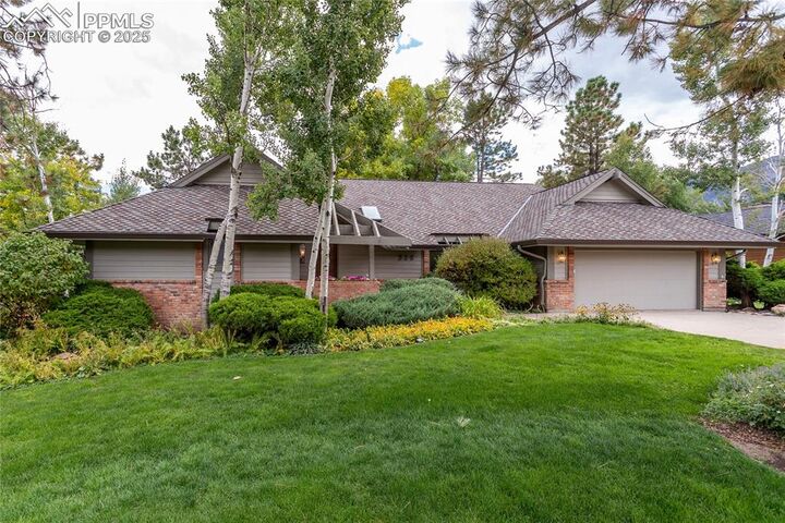 Property Photo:  215 Hidden Creek Drive  CO 80906 