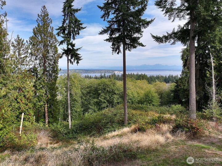 Property Photo:  9265  SR 525  WA 98236 