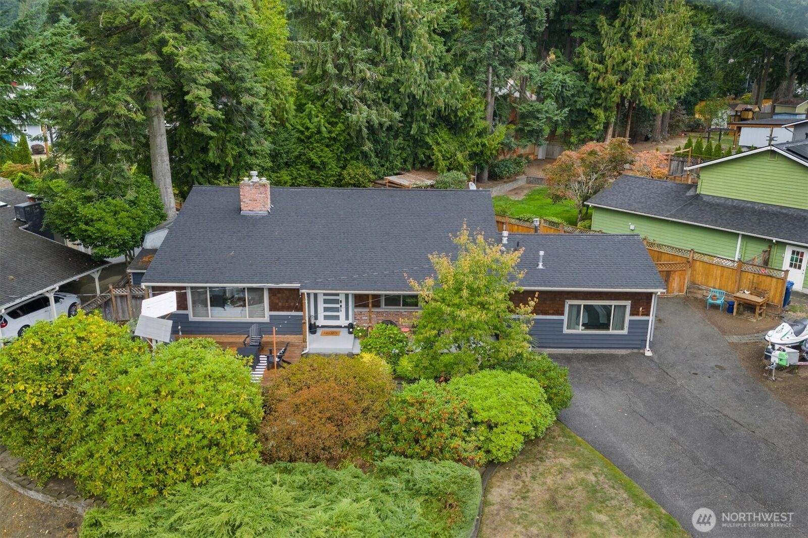 Property Photo: 16704 NE 97th Street WA 98052