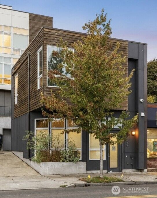 Property Photo:  7327  35th Avenue NE  WA 98115 
