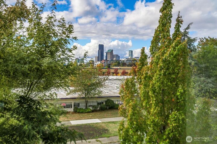 Property Photo:  425  23rd Avenue S A113  WA 98144 
