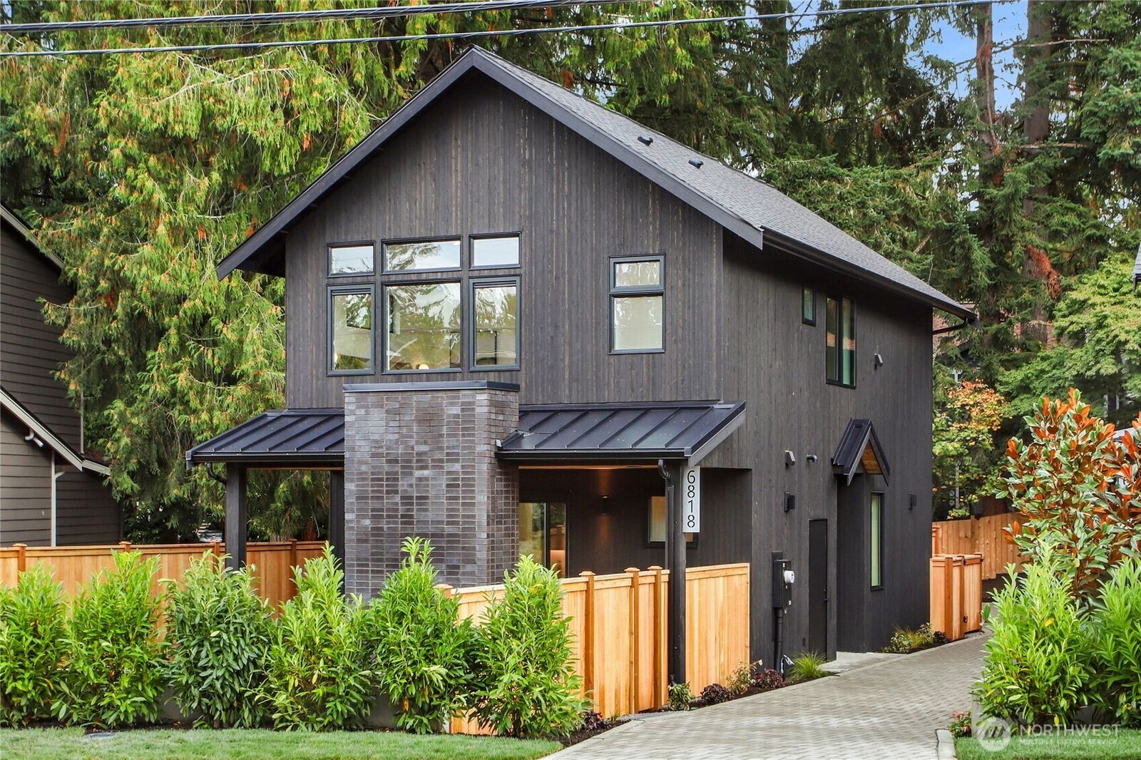 Property Photo:  6818  128th Avenue NE  WA 98033 